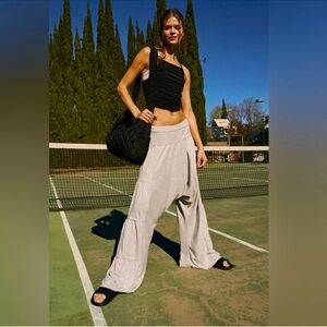 NWOT FP Movement Stay Low Harem pants - Size Extra Small in Heather Gray